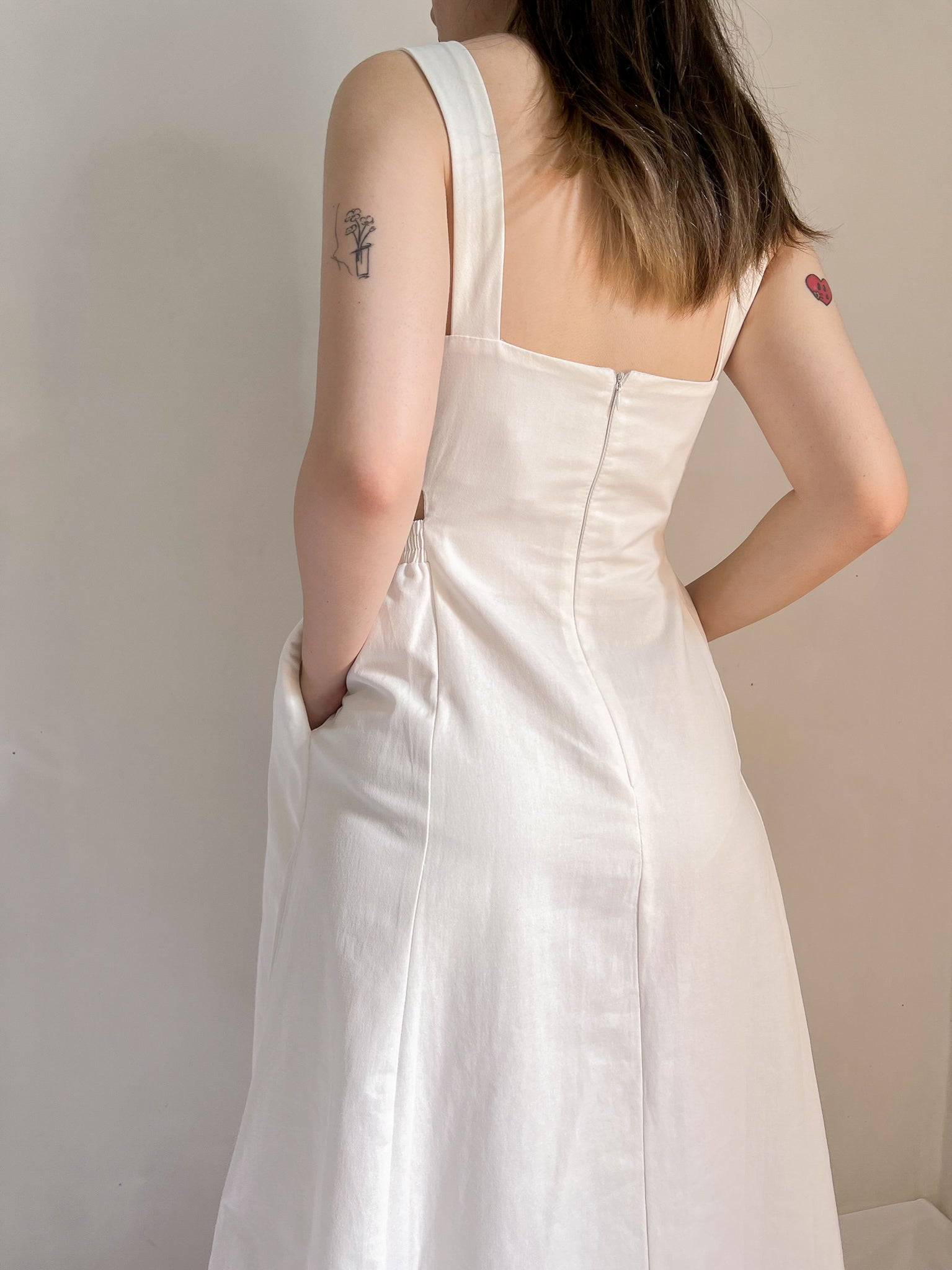 SKYLER MIDI DRESS IN WHITE