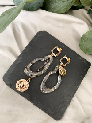 CASTED GOLD EARRINGS