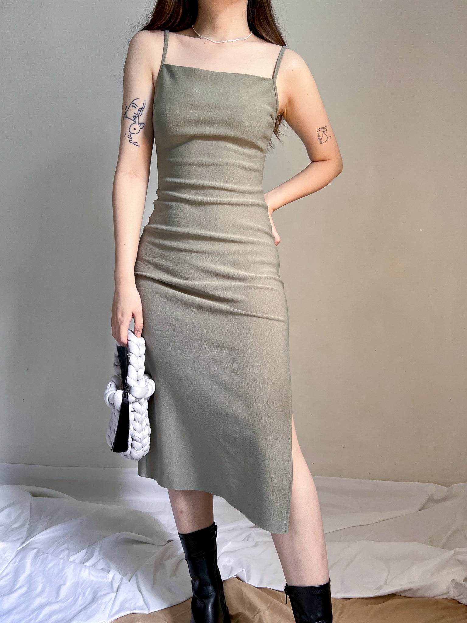 LAVON MIDI DRESS IN ASH GREEN